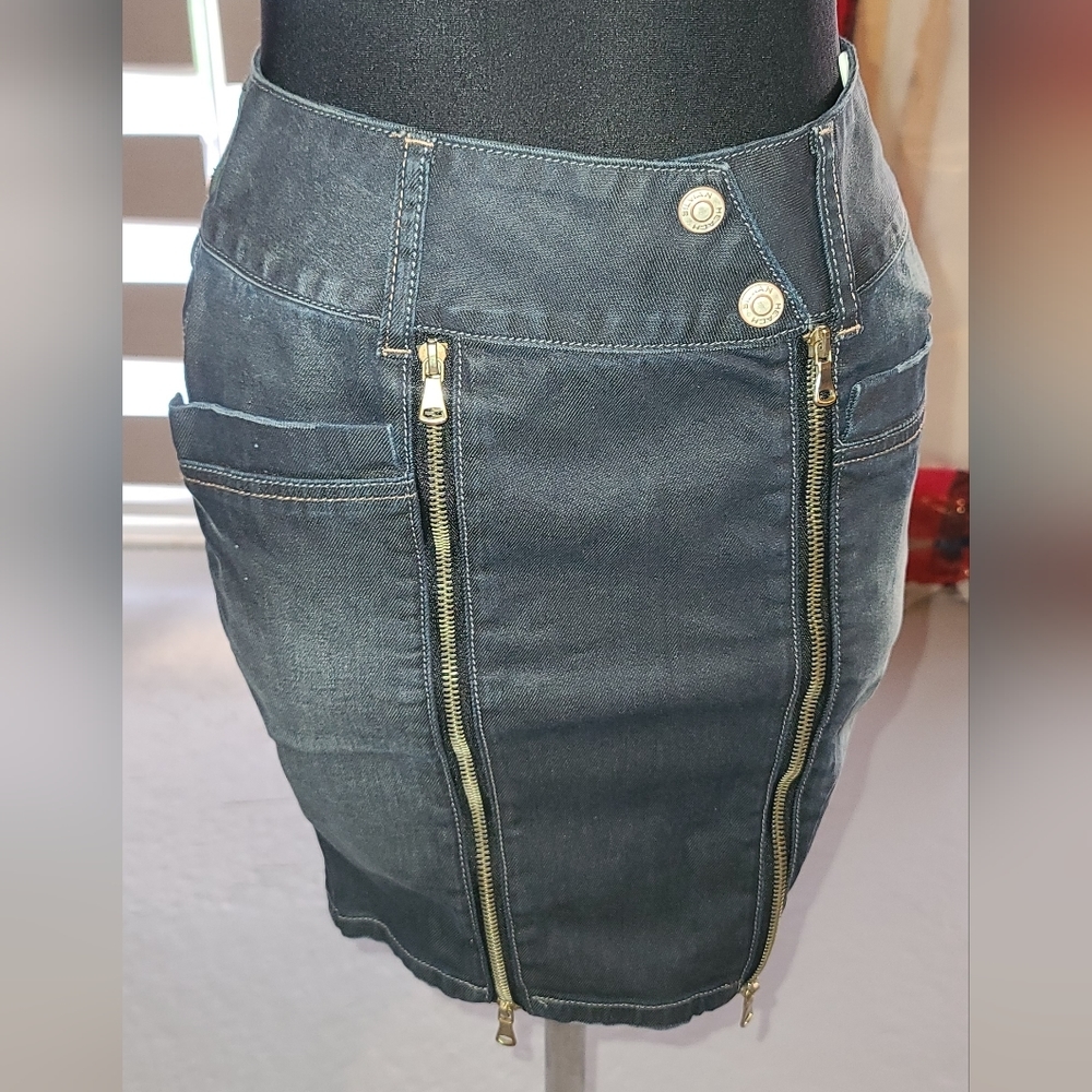 SILVIAN heach , mini denim skirt with cargo pockets size S